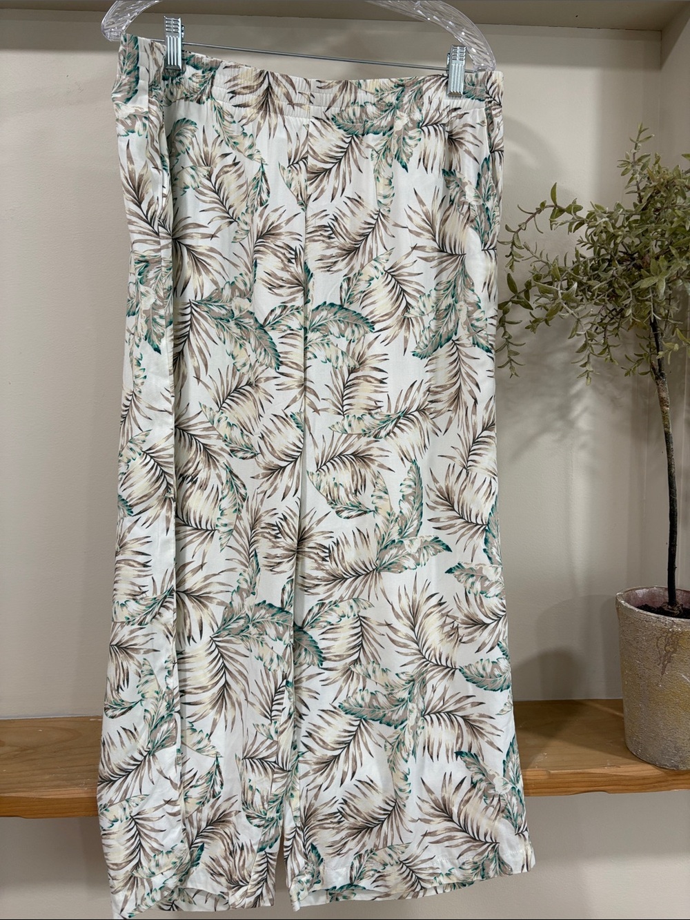 J. Jill Tropical Lightweight Wide Leg Cropped Pants, Size L